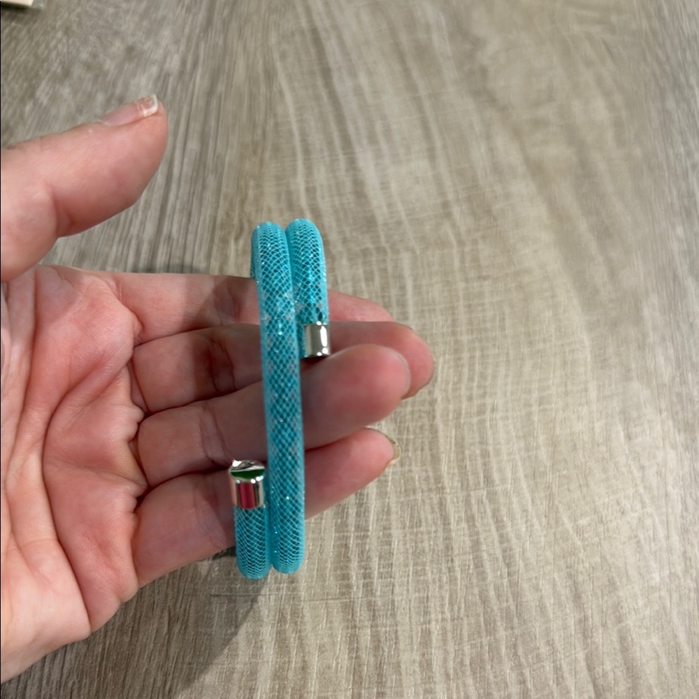Touchstone Swarovski Crystal Blue Sparkle Bracelet NWOB - Picture 3 of 3